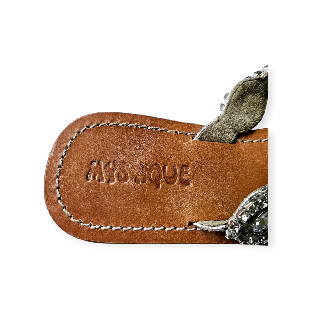 Mystique Boutique Rhinestone Beaded Leather Flip Flop Sandals Size 6 - Picture 6 of 9